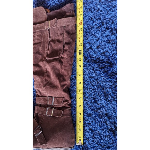 💜Chic Suede Knee-High Boots with Buckle Detail - Size 10 - Picture 7 of 10